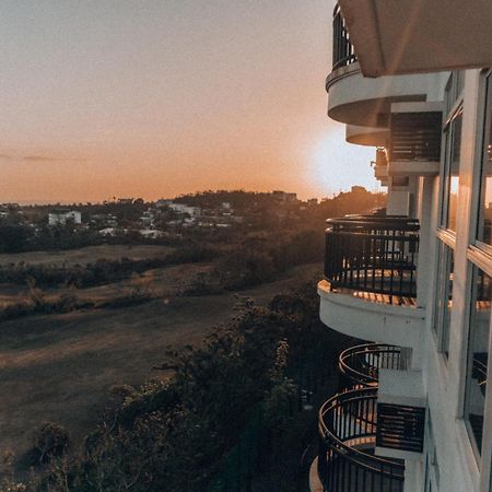 Modern Tropical Luxe Apartment - Boracay Newcoast Yapak Екстериор снимка