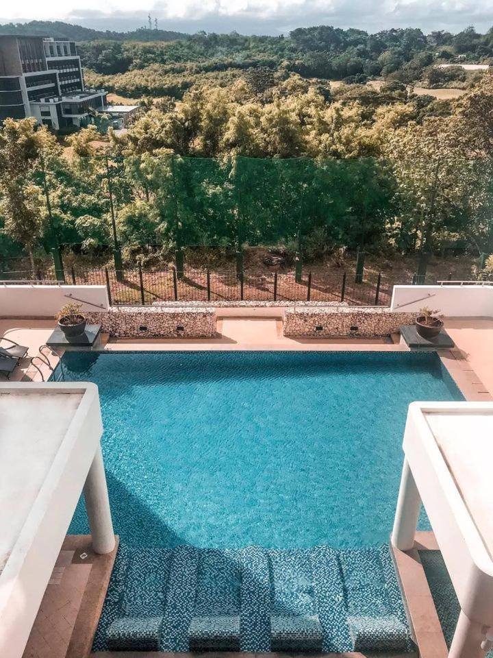 Modern Tropical Luxe Apartment - Boracay Newcoast Yapak Екстериор снимка